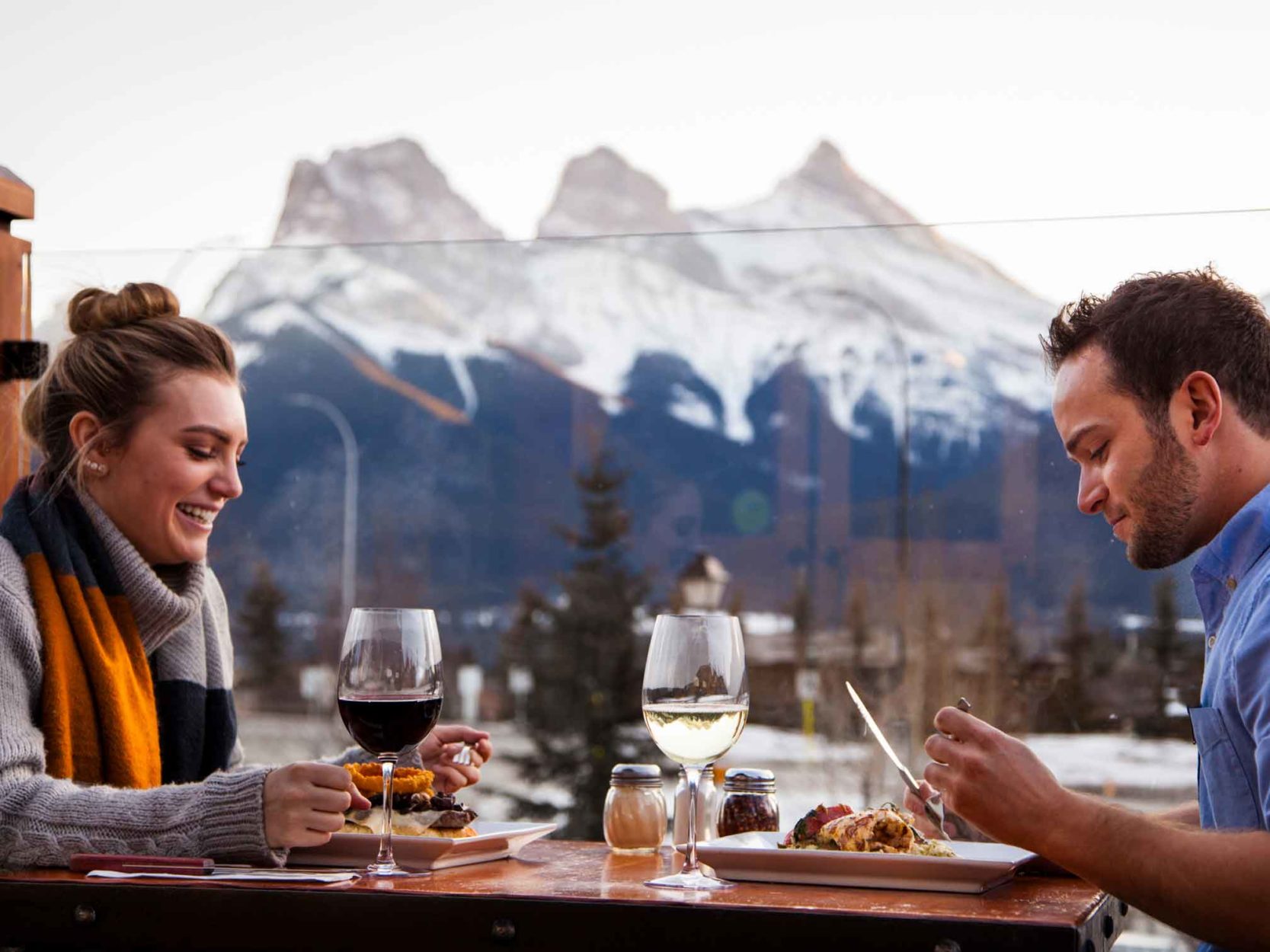 6 Great Summer Patios in Canmore Main Photo