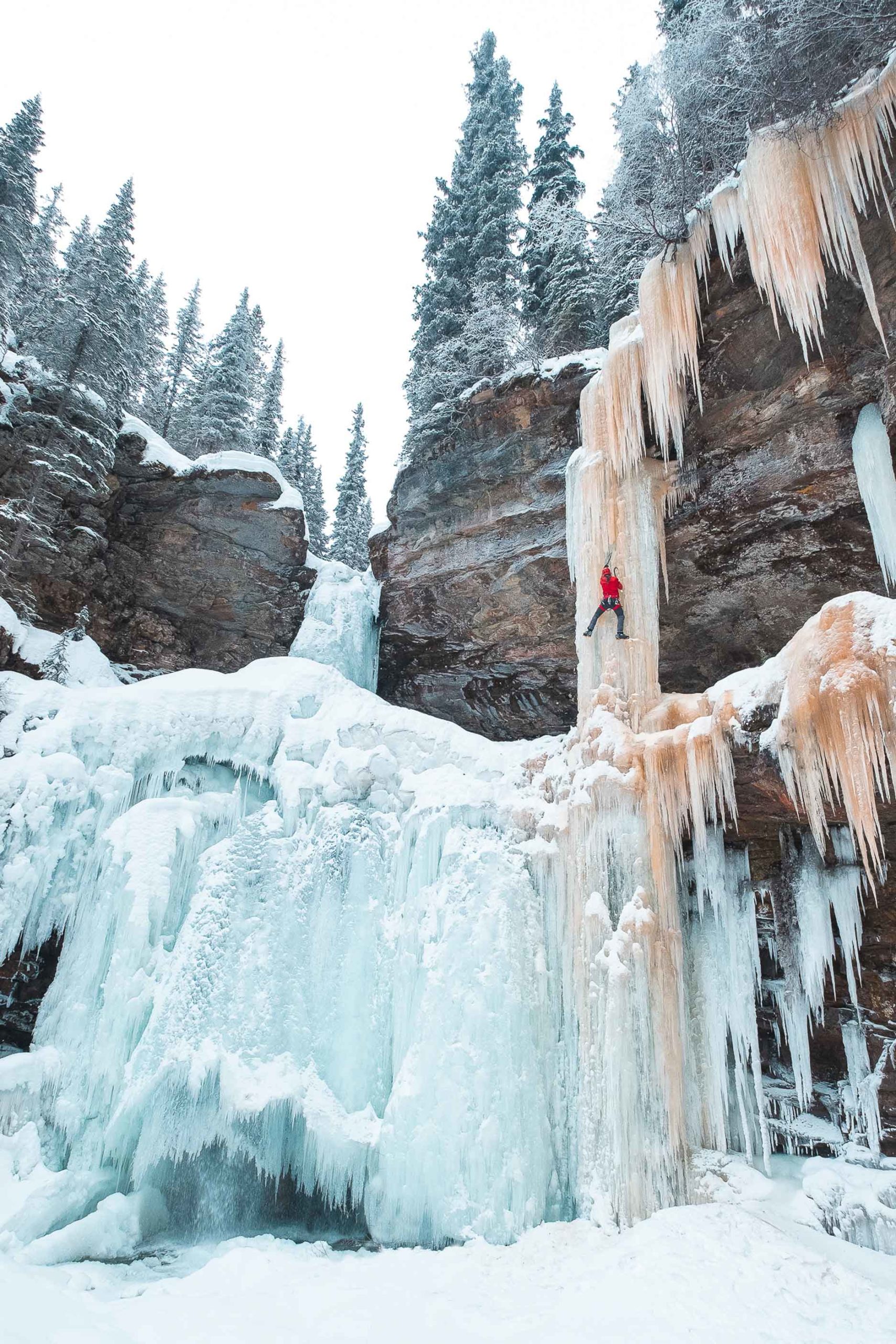 Ice-Climbing-Photography-Tyler-Weber