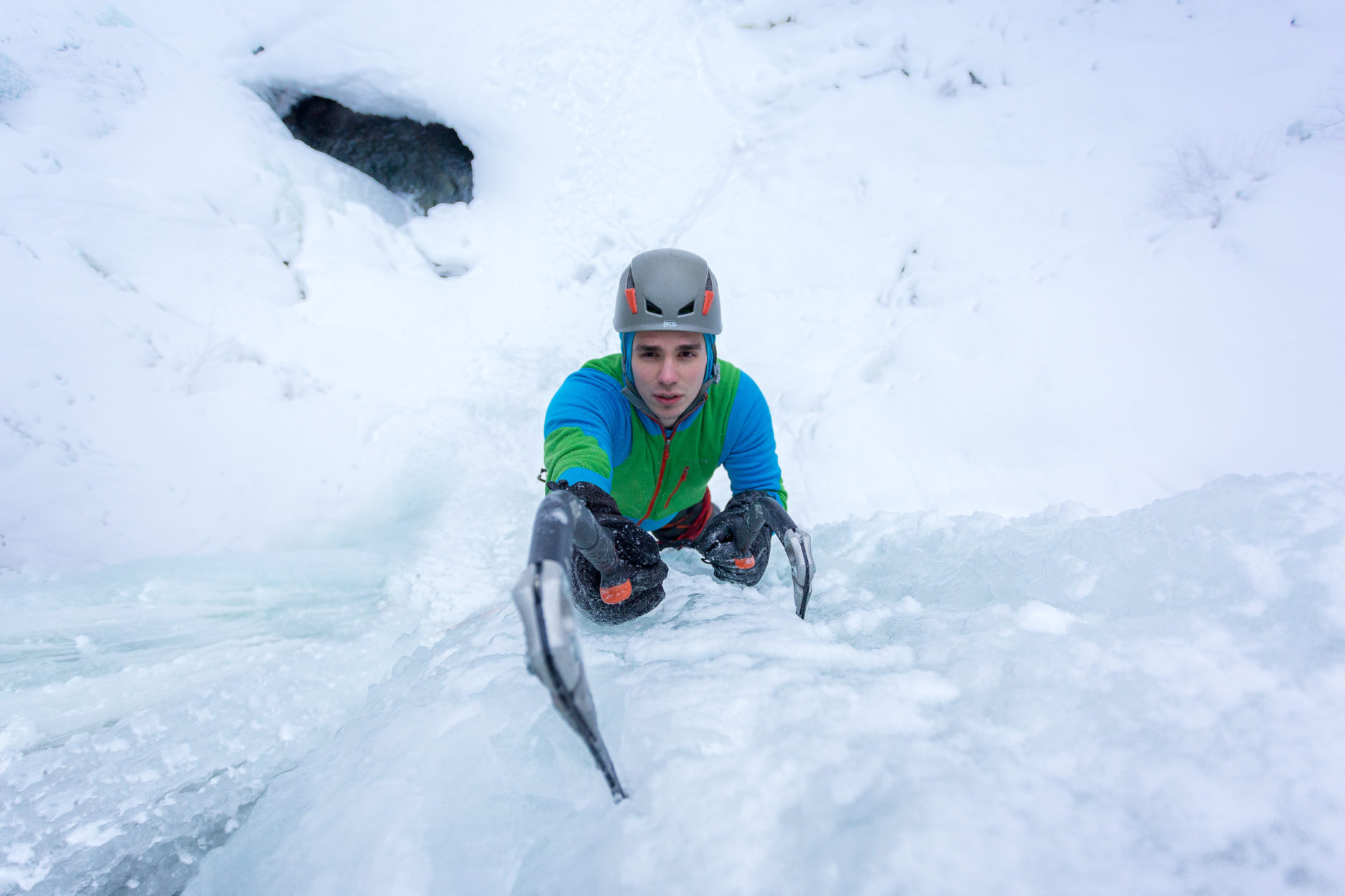 5 Tips for Better Ice Climbing Images Main Photo